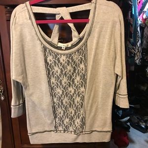 Vanity gray/cream 3/4 sleeve sweater